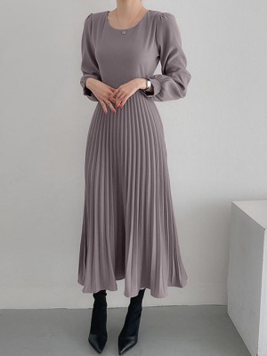 Solor Long Sleeve Round Neck Pleated Elegant Dress With Belt